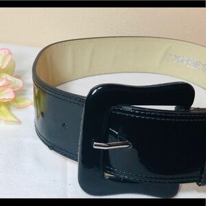 EXPRESS black patent belt with buckle, siz…